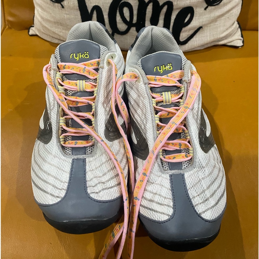 Ryka Zumba shoes size 8.5 in good condition